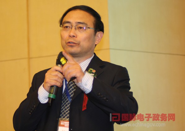 金中一:政務微博推動創(chuàng)新2.0