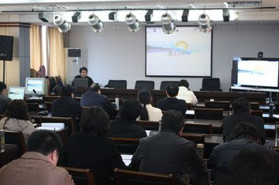 圖為3月6日現(xiàn)場演示黃岡市國土資源局電子政務(wù)系統(tǒng)公文流轉(zhuǎn)流程