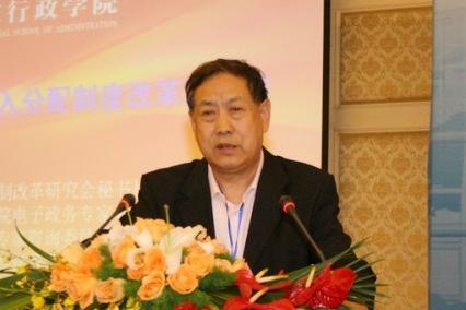 國家信息化專家咨詢委員會委員、國家行政學院教授 汪玉凱