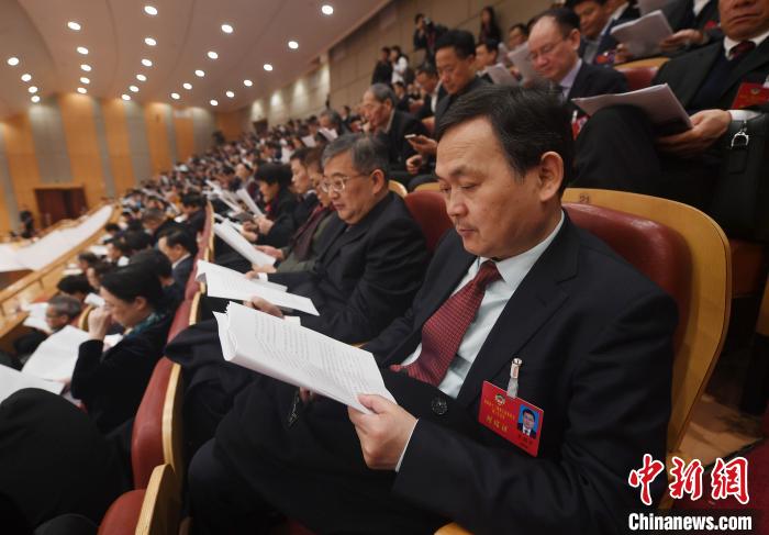 圖為浙江省十三屆人大三次會議現(xiàn)場?！⊥鮿?攝