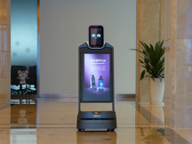 大屏機(jī)器人豹小秘Plus上線！身為最 強(qiáng)“戰(zhàn)機(jī)”的它有何妙用？