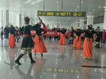 2023年首架旅游包機(jī)抵達(dá)喀什-喀什旅游有史以來(lái)蒞臨時(shí)間最 早的旅游包機(jī)