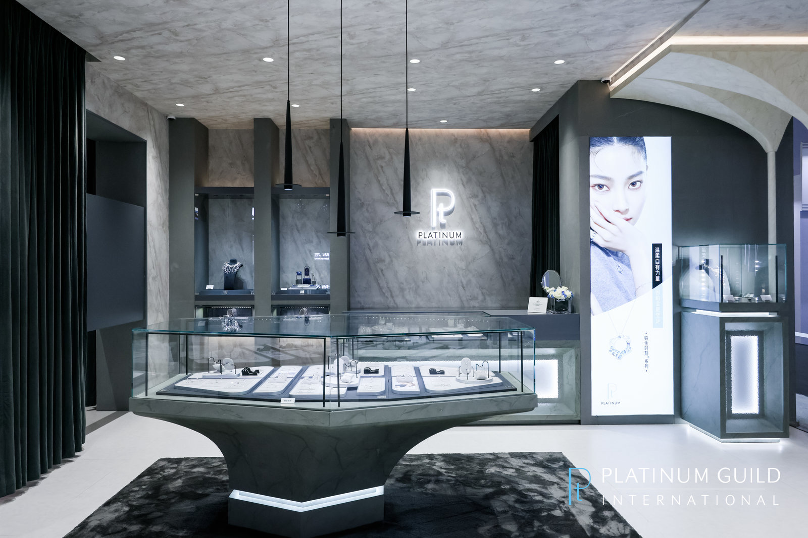 協(xié)力共發(fā)展 領(lǐng)勢(shì)新未來(lái) 國(guó)際鉑金協(xié)會(huì)（PGI?）盛大亮相2023年第三屆中國(guó)國(guó)際消費(fèi)品博覽會(huì)