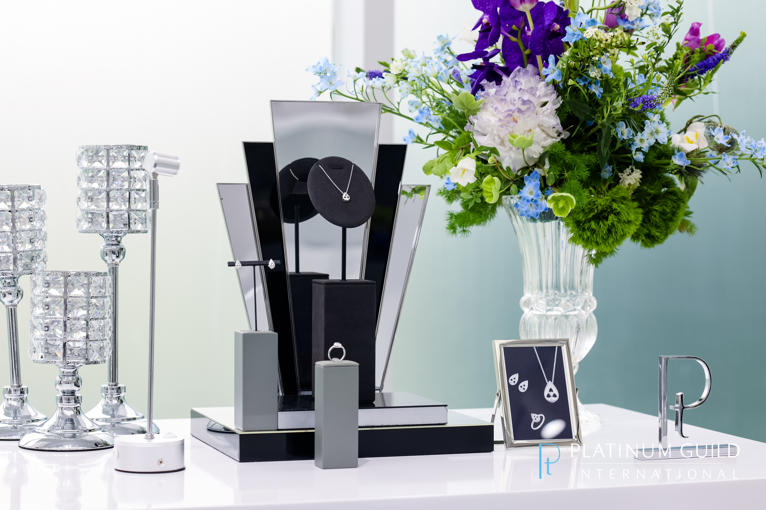 協(xié)力共發(fā)展 領(lǐng)勢(shì)新未來(lái) 國(guó)際鉑金協(xié)會(huì)（PGI?）盛大亮相2023年第三屆中國(guó)國(guó)際消費(fèi)品博覽會(huì)