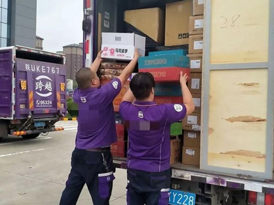 使用靠譜貨運服務(wù)公司寄送物品，真的方便很多！