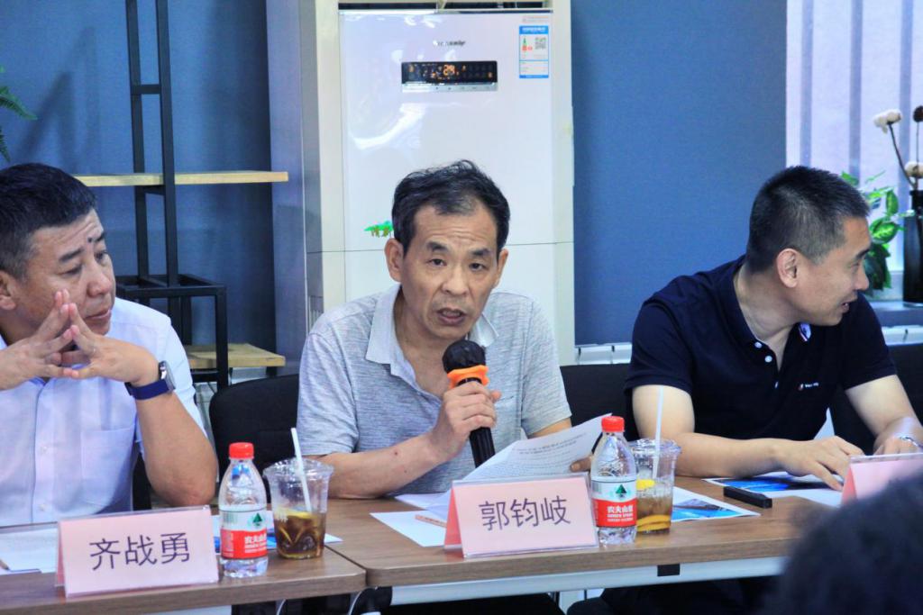 “發(fā)現(xiàn)北京新經(jīng)濟(jì)增長點(diǎn)——集成電路設(shè)計(jì)產(chǎn)業(yè)”專題研討會(huì)在京舉辦