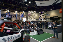 CES 2024：九號公司攜多款產(chǎn)品亮相，新品智能割草機、E-bike引關(guān)注